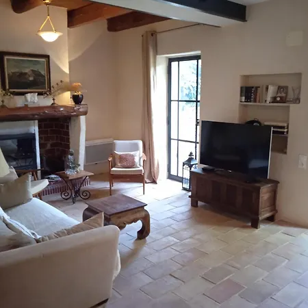 Holiday home Mazet Des Artistes Mouries