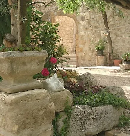 Mazet Des Artistes Holiday home *