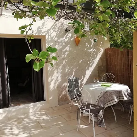 Mazet Des Artistes Holiday home *